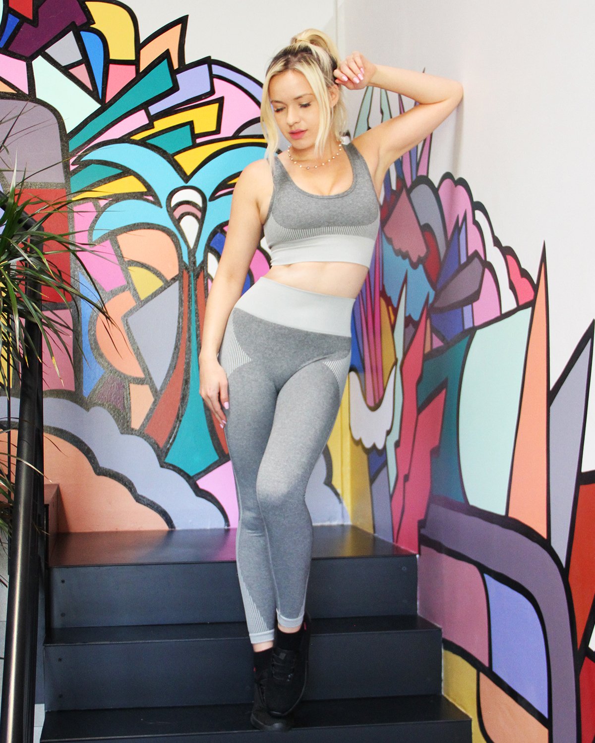 Seamless Leggings & Sports Bra Set - Grey